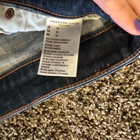 American Eagle Midi Jean Shorts - Picture 3 of 3